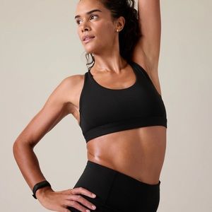 Athleta Ultimate Sports Bra, Black, Size M